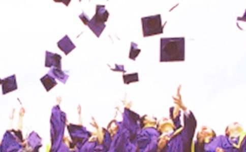 六年級畢業(yè)小考作文三篇