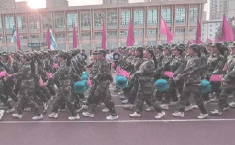 新手開(kāi)車(chē)起步操作技巧-開(kāi)車(chē)起步操作技巧大全