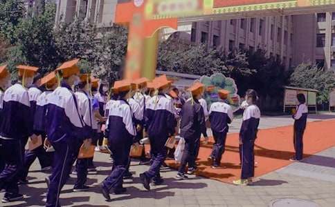 成人禮簡(jiǎn)單寄語