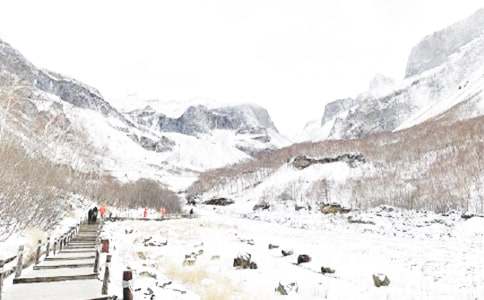 2016�����������ξ��c(di��n)���]