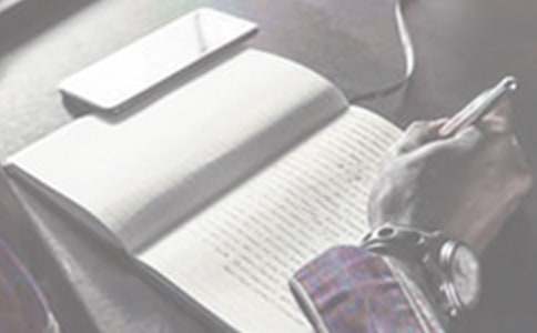 ��������Ӣ���x��У�ͨ��15ƪ��