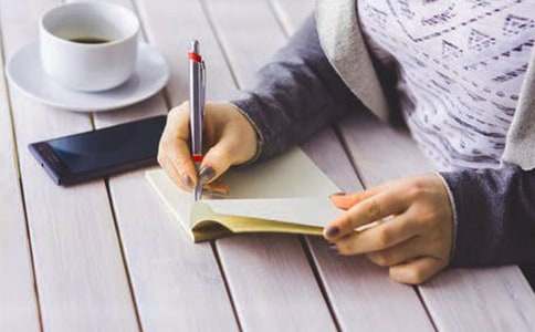 ���Կ������x��з���400�֣����x9ƪ��