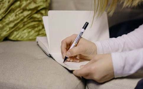 ��ʢ�ĵĳ���x��У�ͨ��10ƪ��