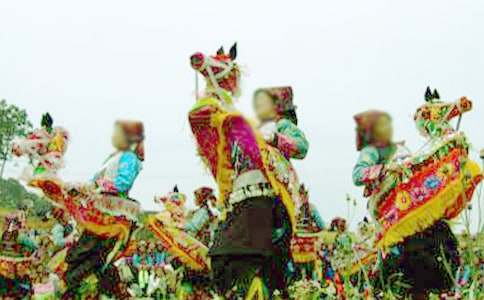 精選民族風(fēng)俗作文