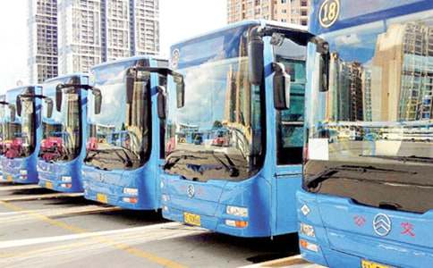 寫(xiě)讓人煩惱的公交車(chē)作文800字以下