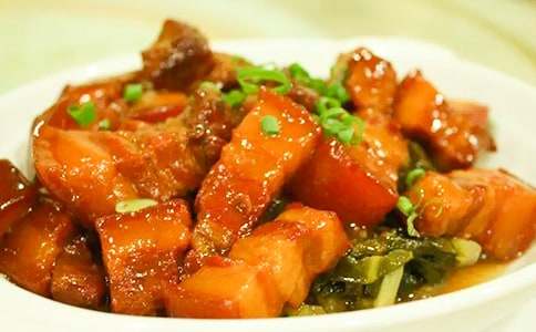 故鄉(xiāng)的紅燒肉作文600字