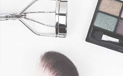 �P(gu��n)�ڻ��yƷ��Ӣ�Ć��~��ȫ