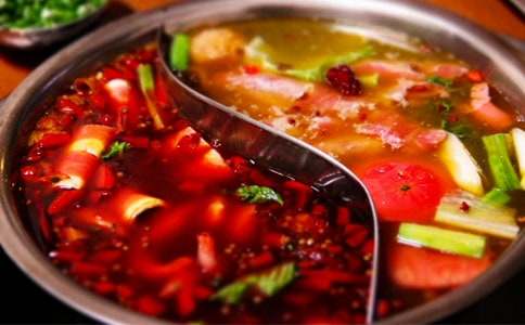 �Ի��?zh��n)��?/></p>
<h2>�Ի��?zh��n)��?</h2>
<p>�������Ի���������S���ְֵ�һߺ�����Һ������d�߲��ҵĸ��S�ڰְ�����������^�M(j��n)�l(f��)����偿��^���҂�?n��i)��ҵ������Ҳ�����ؑc�˵������</p><p>���� �ְ��f���ؑc��偵Ěvʷ����׷�ݵ��Ŵ�����r(sh��)�ڣ���(d��ng)?sh��)�����ĵ��������Ȼ�l�����γ��˪�(d��)�ص��ʳ��(x��)�T���ؑc�׷Q�F������򳱝��������(q��)������w�����r(n��ng)����w�������߾͵�ȡ�����ڎ׉Kʯ�^��������ϣ�ȼ������������߹��������_ˮ����ѵ����������������ˮ����ʳ��C���ʹ�����@���ǻ�偵��r������ǧ���γɵ��ʳ��(x��)�T�����S���vʷ�İl(f��)չ��������u��׃�ɽ��յĻ����</p><p>�����ؑc��偼����������r������һ�w������������r�t�Ĝ���Ư����������Ļ�������������������������η���ɽK���̲�ס�Lһ�����A��һ�Kë�������M(j��n)�������s��ʮ��犣���?g��u)����A����ë���ѽ�(j��ng)մ�M����ˮ��߀������ˮ���������·�߀�l(f��)�������ŵ��͵����һ�����ٳ�һ�������������ִ࣬�����������������Ķ������һ��D�r(sh��)��(hu��)׌��ȫ��ð�����҂�С����ϲ�g�c(di��n)��һ�P��Ƥ�c���ŵ������һ�C��һ��(g��)��(g��)�A�A��Ƥ�c��׃ħ�g(sh��)�Ƶ�`׃����һ���ջ������ӂ�һꐯ��������˂�Ҳ�o(w��)����ֹ��׌�҂��M�����ܻ�偎����ĕ��������˂��t�A�����c���o�������ڷ��L���͜���һ��һ���صĠC�������@��(hu��)���������������²�ȭ������^����[�Ƿ���</p><p>����ÿ���^��(ji��)���҂���(hu��)������˷����H���ټ��ڻ���^����һ�D���@�r(sh��)�Ļ���ֳ����҂��F(tu��n)�A��������������Ǽt�G�G������Ԣ��������t�t���</p><p>�����Ґۼ��l(xi��ng)���ϻ����</p><h2>�Ի��?zh��n)��?</h2>
<p>������偡������������������������늄�(d��ng)܇�ό�(du��)�����f���Ҳ�ͣ�،�(du��)�Լ��������������Ȼ��ͣ����꣬��ʹ�Լ������wů��һ�c(di��n)�����@һ���c(di��n)��ȡů�����ں���՚�����g���@�ßo(w��)��(j��)��������(j��ng)�^ʮ��犵�܇�����ҽK�ڵ�������</p><p>�������_���T��һ��ů��ӿ�M(j��n)���ҵ�������׌�ұ��М�ů���@�r(sh��)�������ڿ՚����ᵽ��һ����⡣��һ����������������M(j��n)�ˏN����</p><p>�������һ؁�����һ��(hu��)��Ҫ�Ի��ѽ���������f����������偶˵�d��늴Št�ϡ���������ҵ�`�۾��D�r(sh��)һ�������^�������е�����˵���늴Št����</p><p>�����������������o�o�صȴ�������һ��(hu��)�������Ě��ݲ�ͣ�ط��v��������һ��(g��)��(g��)����ć�Ȫ�����sæ��һ�Pǧ����һ�Pţ���������M(j��n)������׷�犺���ǧ����ţ������Ҳ����������˽��H����</p><p>�������ÿ��ӊA��һ��(g��)ţ���������M(j��n)��������ѽ������ζ������ţ����͜�֭�������ںϡ������@��(g��)ţ�������·����w��ĺ���ȫ����ʧ�ğo(w��)Ӱ�o(w��)ۙ��</p><p>�����҂�?n��i)��҇����ڻ����߅��һ߅��һ߅�f���g���Ě���ڷ��g�����@������һ��(g��)��(g��)�ɐ۵�С�|����?c��)ڡ�ˮ���бM�鷭��(d��ng)���L�L��ˮ������ð�������v�v�ġ���һ��(hu��)�����҂��ͱ��@ˮ����������·��������Rһ������Ȥ�O����</p><p>�����ں�������������偾���һ��(g��)�������ˡ��x���������ڇ�(y��n)������õİ�H���������M(j��n)һ��(g��)�̼�ζ�ٵ�������</p><h2>�Ի��?zh��n)��?</h2>
<p>����������ǰ���؅^(q��)�˂��سԵ���ɫ��ʳ���o(w��)Փ����������߀�Ǻ����q�����˂��Ի�偵ğ������f����(hu��)�˅s������ԵÝM�^���������������^�l(f��)�飬����ԵÝM��ζ��������؅^(q��)���˂�߀�ǟ�۟��v�v�Ļ����</p><p>���������������L(zh��ng)���ؑc�ˣ�����ؑc����ğ����ǻ�������ؑc�ĵ��ε�ò������ؑc��ʳ���������ζ���ؑc������ؑc���@һ�����x���_����������^��(ji��)�����վ۲͡�Ո(q��ng)�ͳ����Ҫ���(d��ng)�ܶ��������뵽�ľ���ȥ��һ�D���m�ְ��ݵ��ؑc������ؑc��偲��H���ؑc���ػ𱬣��B��؁���`�ο������˵ȶ���(hu��)ȥ��һ�D�ؑc�����</p><p>�����ҏ�С��ס���ؑc����Ȼ���I(l��ng)���ؑc��偵��ζ�����ؑc�Ի�偛]����ô����o����һ�����������״������m���}�����ԳԳ��e���L(f��ng)ζ�������ؑc�����Դ�ڳ����T�ȴa�^����(d��ng)�r(sh��)�a�^�����w��ʡ�Xʡ�r(sh��)��ֱ�ӌ�ë��Ѫ����ʳ�āG�M(j��n)���������������{(di��o)ζƷ�����������������w�򂃛]���κβ�������(y��ng)�������@�N��ʹë��Ѫ����ʳ�ĸ��Ӻó���ζ����u���ؑc��偰l(f��)չ������׃�ø��Ӷ��ӻ���</p><p>�����ؑc�˞�ʲô���ִ����ﶬ�۳Ի������ԭ������ؑc��̎�Ĵ���أ��遆�Ꭷ���L(f��ng)���^(q��)�������������ص����y��ɢ�l(f��)������ɴ��ؑc��ϴ�ó������������(q��)����������ؑc������ÝM�����˂����������������һ��Ի�偿���ȡů���������һ��Ի�偳����(q��)�����@Ҳ�Ǟ�ʲô�ؑc��Ƥ�w�й�ɵ�ԭ��֮һ��ͨ�^�Ի���(q��)���Ŷ���</p><p>�����ؑc�˟�ۻ���ǁ��Ų�׃����</p><h2>�Ի��?zh��n)��?</h2>
<p>���������գ��҂�?n��i)�һ��(g��)����ҳԻ������֮ǰ�������f�����@���ۂ��ԵĻ�偺�֮ǰ�Ķ���һ��������ʮ�ֺ��������룬���߀��ʲô��ͬô�������@��(g��)�Ɇ������Ȳ������ĳ��l(f��)����(zh��n)��ȥһ̽������Ҳһ��Ҫ�ú�Ʒ�Lһ���@�c����ͬ�Ļ����</p><p>�����ܿ�͵����������һ������������ζ���@�M(j��n)�ҵı�ǻ��ʹ���D�r(sh��)���������������@����ζ���ҁ�������������λ���ϡ��Ի���õ���ѽ�(j��ng)�[������偷ֳɃɂ�(g��)������һ߅�ǰ�ɫ�Ĝ������Ȫһ��ð�����СС����������һ�������Ǽtɫ�Ĝ�����֭���S���ͻ�Ư����������������׌���������Ҳ�������˿�ˮ��</p><p>������������С�؈�Ƶ�ſ���߅�Ę��ӣ������f�����@���Ĵ��Ļ��������ţ�✫���ɵ�������Ҳ���������ͱ�������кܴ�Ĳ�e�������������һ�Ȼ�����f������ԭ���������߀�Ԟ���ʳ�Ĳ�һ������������Ҷ��_�԰ɣ��������f���������ȊA��һ�K��ɏź����Ҳ�����������æ�ÿ��ӊA��һ��KĢ���ŵ�������Ģ���ϝB��һ��һ�ε���֭���ε������������'�������_�����S��С�t������ҧ��һС��Ģ�����p�p�׽���������������ȥ��������ȥ����ζ�����ҿ��������_����핿��g����ֻ�X�����^���촽����أ��������M��СΛρ����������˻��Ƶã���ץ��ˮƿ���Q�_ƿ�w����ڴ�ں��˺ö�ˮ�Ű�����Ļ𡰓���ˡ����mȻĢ��������������ζ���o�ҵĿ��ʹ��߀���^�m(x��)�������@�ӣ�Խ����Խ�����Խ��Խ�����ҳ����S�����浽�˶��������b�����κ�ʳ�������Ҳ����T������</p><p>�����@�εĻ����ʹ���������Ĵ���偺ͱ�����偵Ĳ�֮ͬ̎��߀ʹ���w�(y��n)�ˡ������@��(g��)ζ�����Ї�(gu��)��ʳ�Ļ���һ��(g��)�޴�Č���(k��)��ϣ����߀��Ʒ�L�������Ї�(gu��)��ʳ��</p><p>���Ի��?zh��n)��ġ����P(gu��n)���£�</p><p><a target=