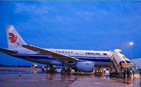 һ�����쎟���񺽙C(j��)�������c