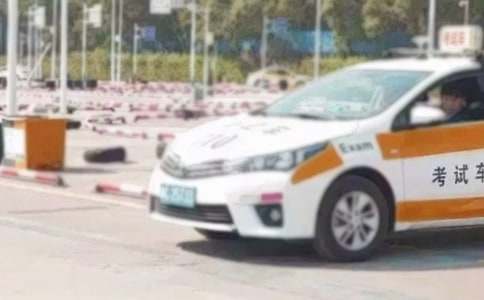 �{����Ŀһ����