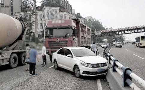 ��΅^(q��)�ֽ�ͨ�¹�؟(z��)�εĴ�С