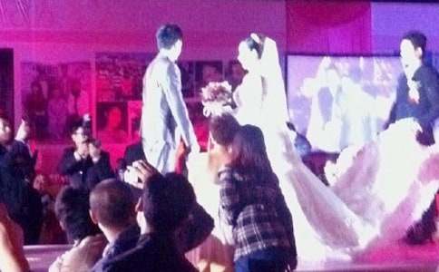 ���˽Y(ji��)��c���R�~