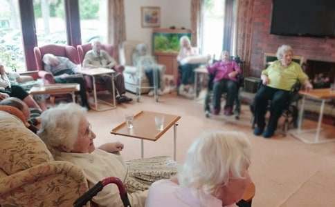 ����Ժ��(sh��)�`�ĵ��w��(hu��)