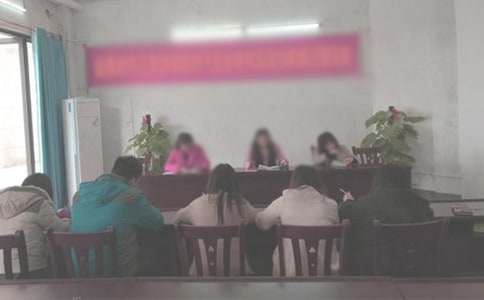 居委會(huì)阿姨作文