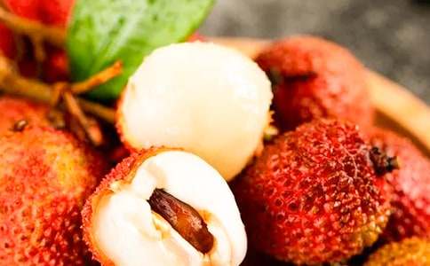 ����֦���@����