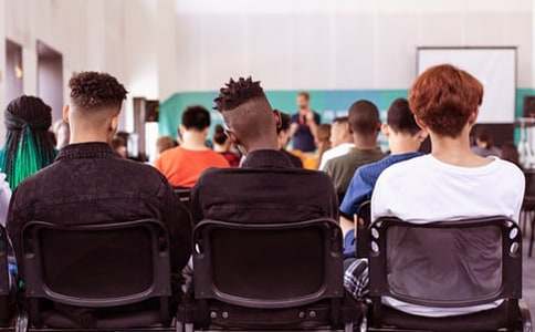 2017���ļ������A(y��)�y���ġ�������W(xu��)߀�Ǉ���(n��i)���졷