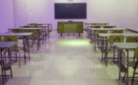 ���иж�ĸУ����