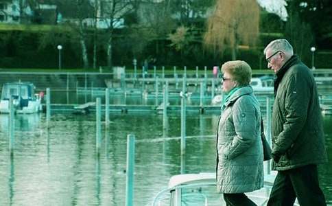 《我給奶奶送陽光》教學(xué)設(shè)計