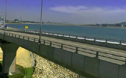 溝通世界的橋梁作文