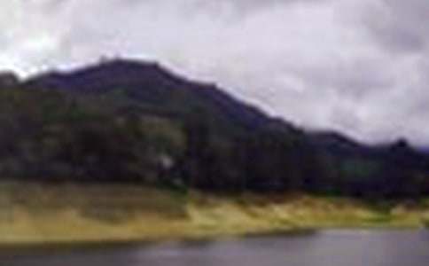 游雪野水庫(kù)作文