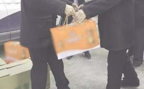 【精選】送禮作文300字三篇