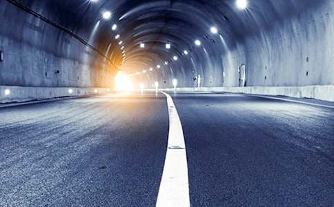 ������·��ȫͨ�^�����ķ���