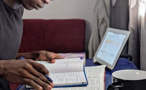 學(xué)長(zhǎng)征精神做棟梁之才作文(通用48篇)