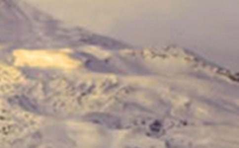 ����������ѩɽ���ľ��x