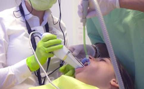 ��һ�ή����t(y��)����(2ƪ)