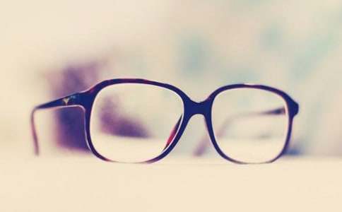 眼鏡的煩惱作文匯編15篇