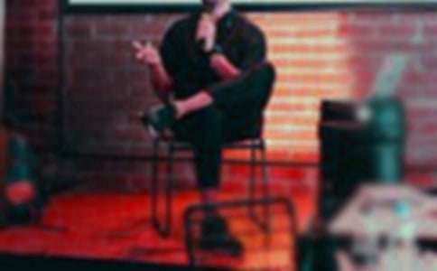 ��ӛ���ι�������һ�����v���̰����\