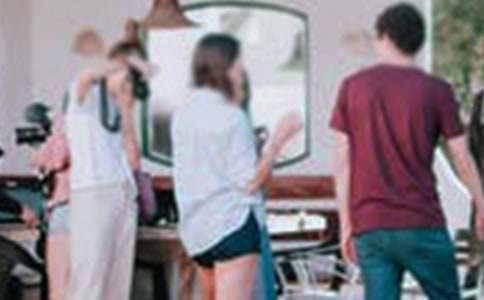 �ҵ������݆T����8ƪ