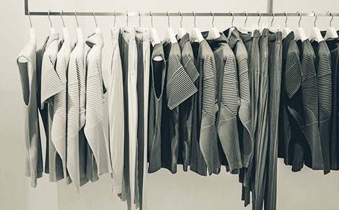 未來的衣服_650字