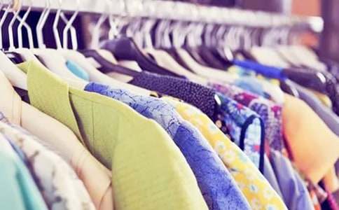 關(guān)于未來的衣服的700字作文