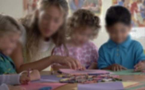 幼兒園中班安全教案《交通安全常識(shí)》(精選11篇)