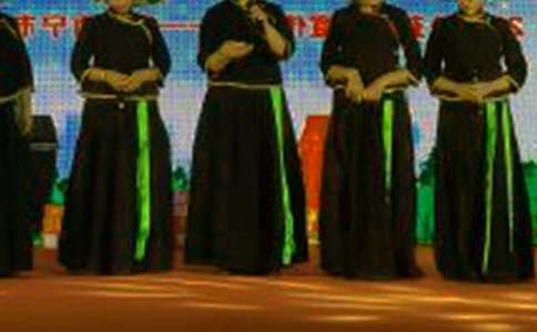 �����A����������300��4ƪ